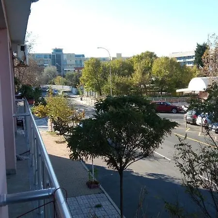 Студио В Стария Град До Плажа Срещу Санаториума Apartment *